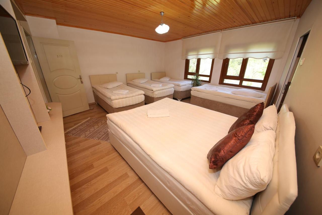 סאפראנבולו Emiroglu Konak Otel מראה חיצוני תמונה